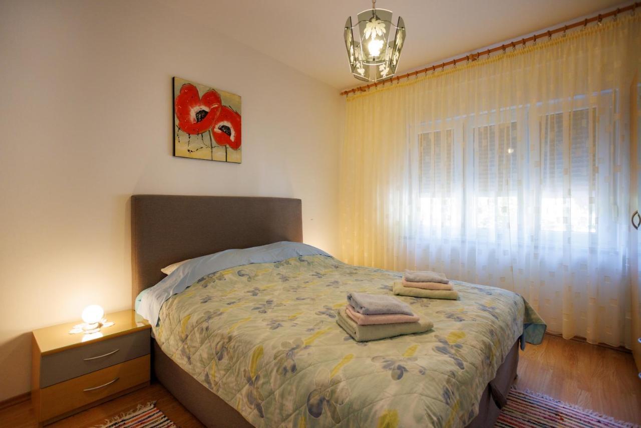 Apartment Studio Close To Sea Krk Town Buitenkant foto
